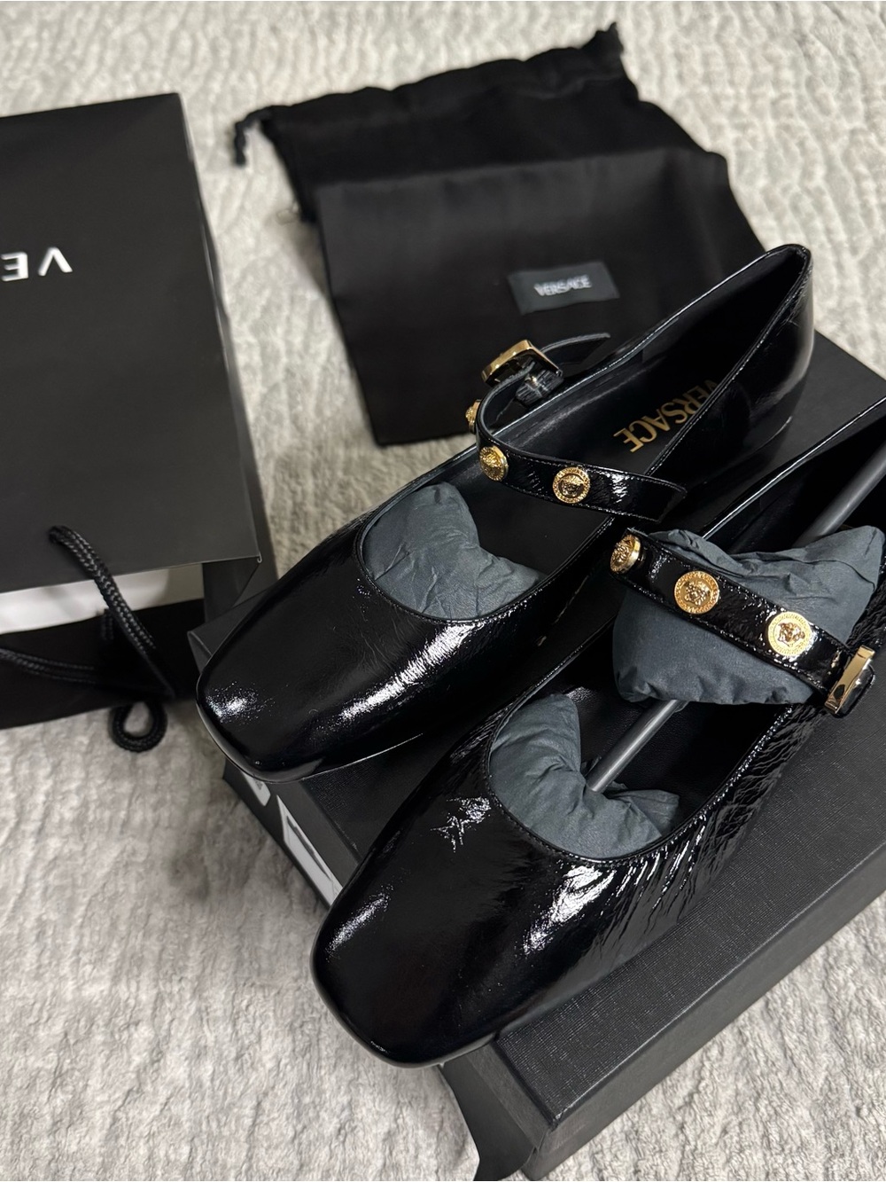 Versace Women Ballerina Naplak black Medusa wrap around strap NEW box size 38 8